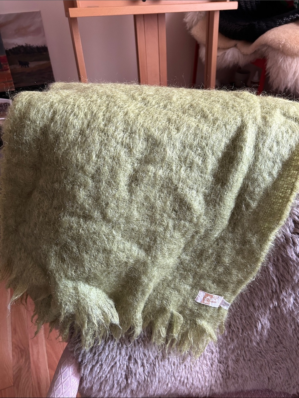 Morgan’s vintage scarf wool/mohair blend